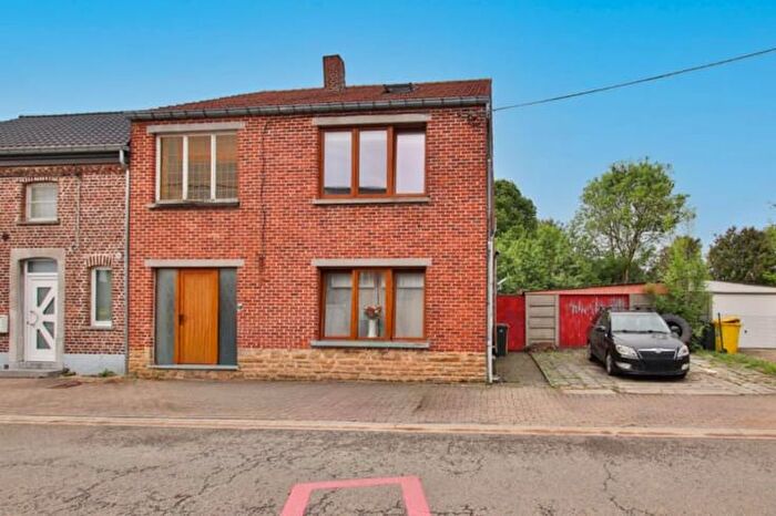 Maison 6 pièces à vendre à Rue des Bourgmestres, LensSaintRemy