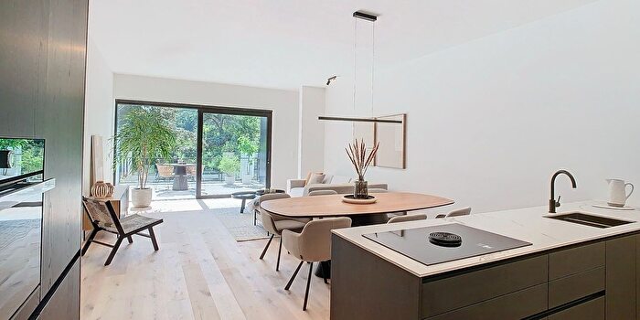 Brugstraat, Bilzen : Appartement 3 pièces à vendre