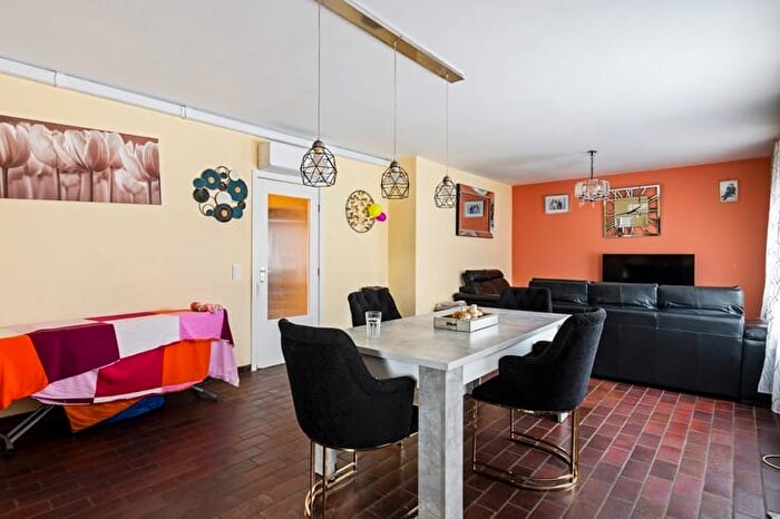 Appartement 3 pièces à Gemeentestraat, Hombeek, à vendre