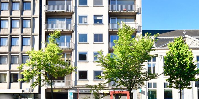 Stationsstraat, Eeklo : Appartement 2 pièces à vendre