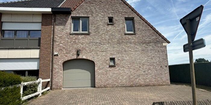 Maison à louer à Jan Baptist Van der Lindenstraat, SintKwintensLennik