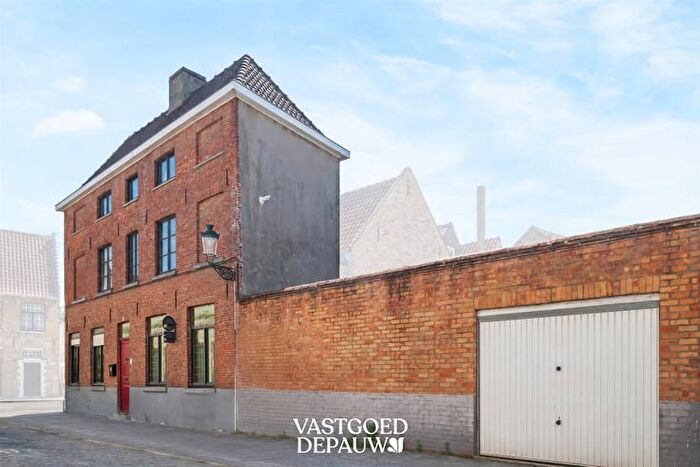 Maison 4 pièces à vendre à Werkhuisstraat, Brugge