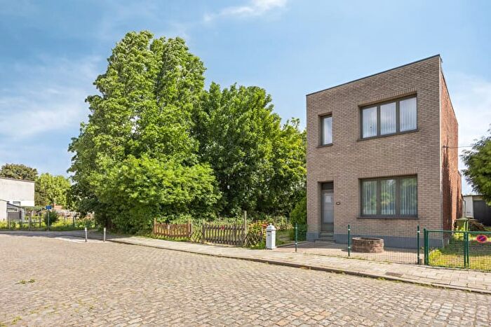 Maison 13 pièces à vendre - Hofstadestraat, Berchem