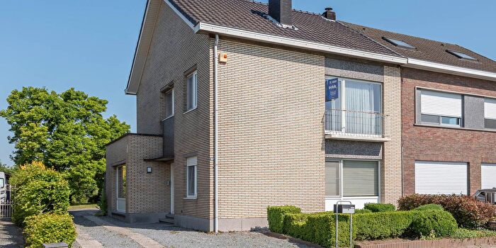 Maison 4 pièces à vendre à Baasrodestraat, Lebbeke