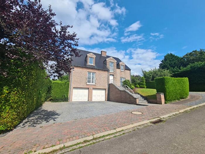 Avenue de Benouville, Waterloo - Maison 6 pièces à louer