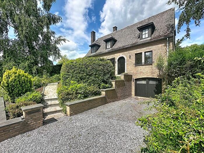 Maison 4 pièces à vendre à Rue du Vieux Bon Dieu, Jambes