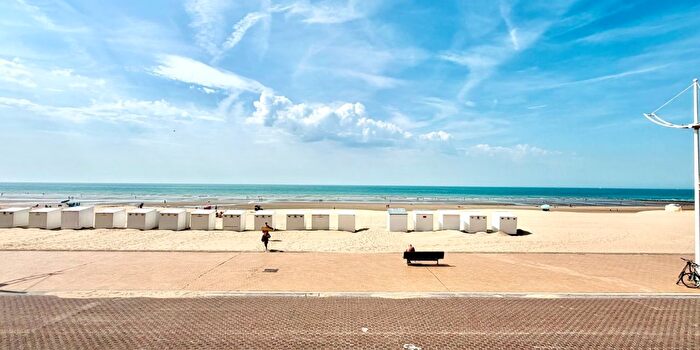 Zeedijk, SintIdesbald : Appartement 1 pièce à vendre