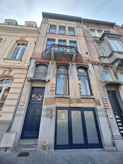 Avenue de Waterloo, Charleroi - Maison 2 pièces à vendre