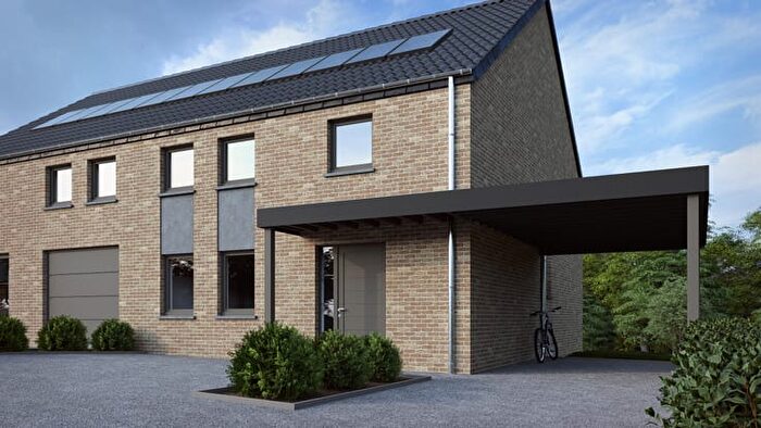 Rue Du Centre, Yvoir : Maison 4 pièces à vendre