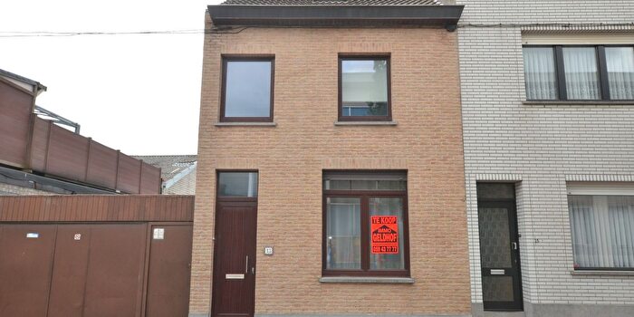 SintJorisstraat, Oostende : Maison 3 pièces à vendre