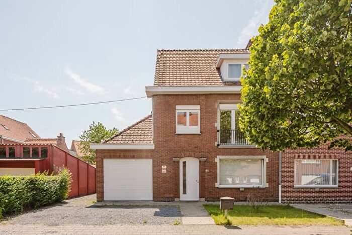 Maison 16 pièces à vendre - Oudstrijderslaan, Aalbeke