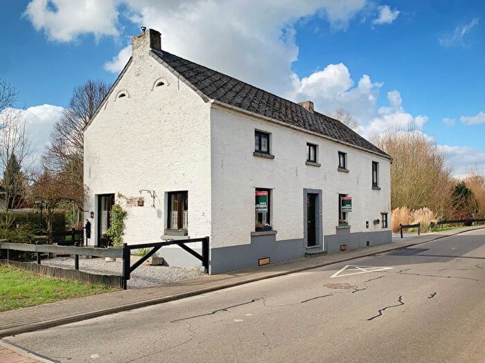Rue Octave Lotin, Chastre : Maison 4 pièces à vendre