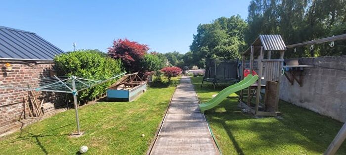 Rue de la Duve, VelainesurSambre : Maison 15 pièces à vendre