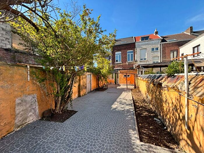 Rue Lairesse, Liège : Maison 4 pièces à vendre