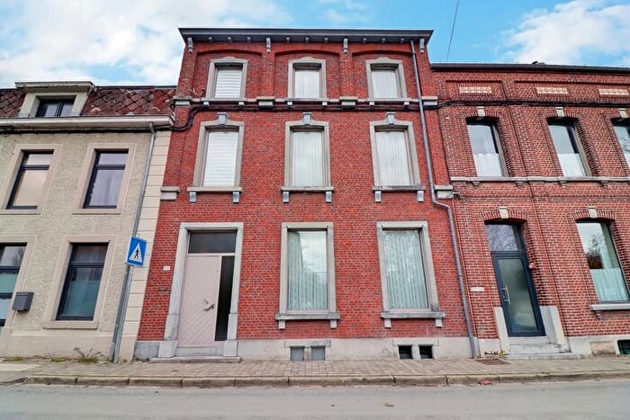Maison 6 pièces à RUE DE VIRELLES, Chimay, à vendre