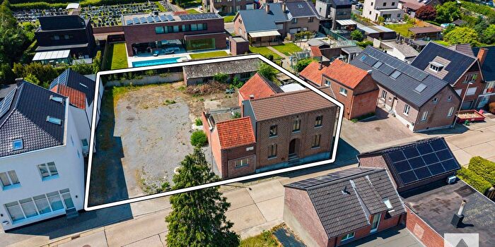 Maison 3 pièces à vendre - Lochtstraat, Eigenbilzen