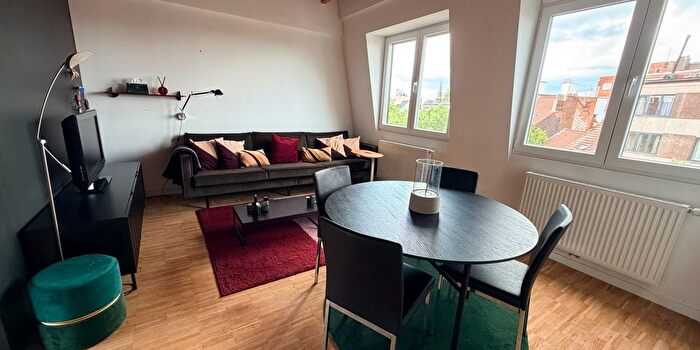 Appartement 1 pièce à Van Maerlantstraat, Antwerpen, à louer