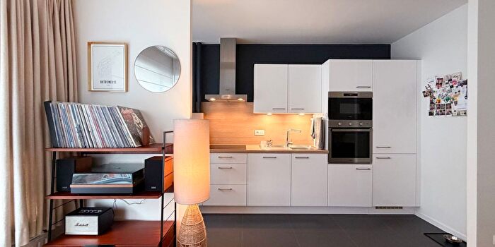 Quai de la Dérivation, Liège : Appartement 1 pièce à louer