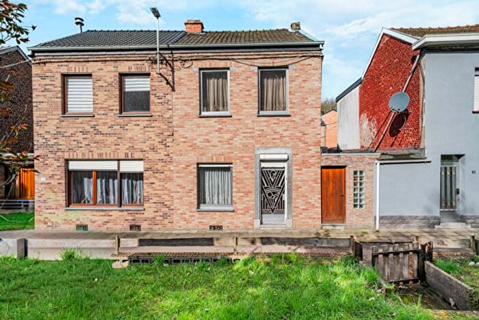 Rue Horloz, Saintnicolas : Maison 3 pièces à vendre