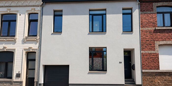 Maison 4 pièces à Rue de Rotheux, Seraing, à louer