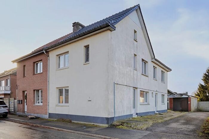 Maison 12 pièces à vendre à Paul Habetslaan, Genk