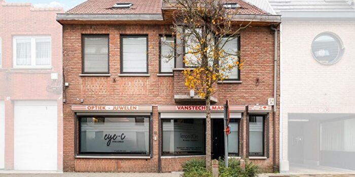 Maison à Stationsstraat, Ichtegem, à vendre