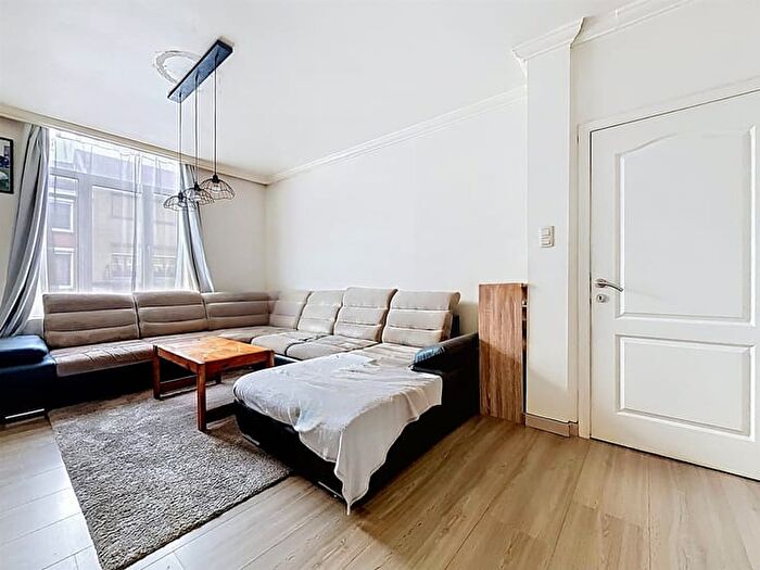 Rue de la Justice, Châtelet : Maison 4 pièces à vendre