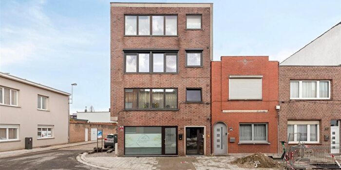 Herentalsebaan, Deurne : Appartement 3 pièces à vendre