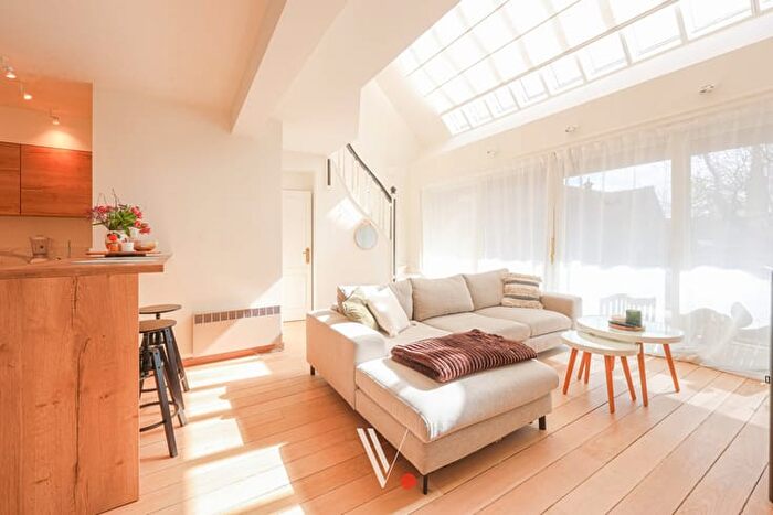Maison 11 pièces à Hallestraat, Izegem, à louer