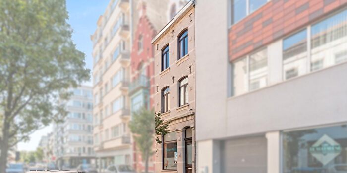 Maison 4 pièces à Kanunnik Dr Louis Colensstraat, Oostende, à vendre
