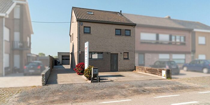 Ertveldesteenweg, Oosteeklo : Maison 4 pièces à vendre