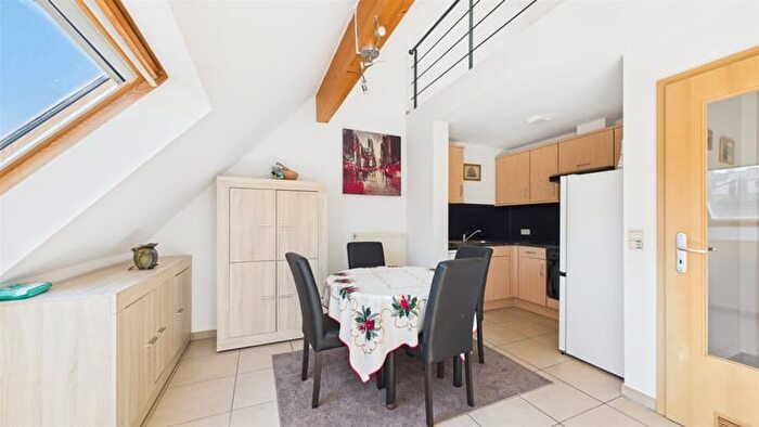 Appartement 3 pièces à vendre à Rue de l'Emprunt, JAMBES