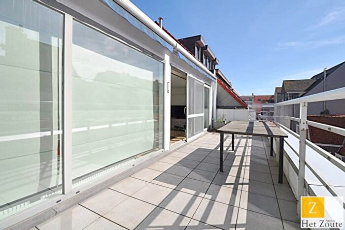 Appartement 2 pièces à D'Hooghestraat, KnokkeHeist, à vendre