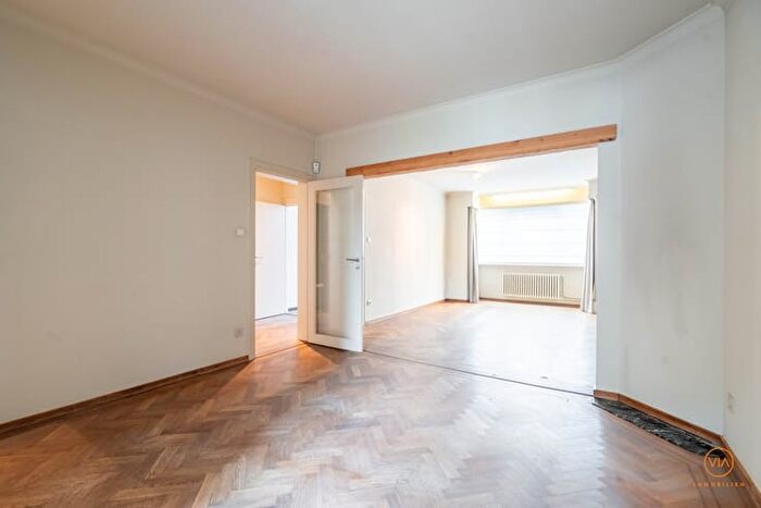 Pastoor Van de Wouwerstraat, BERCHEM : Maison 5 pièces à vendre