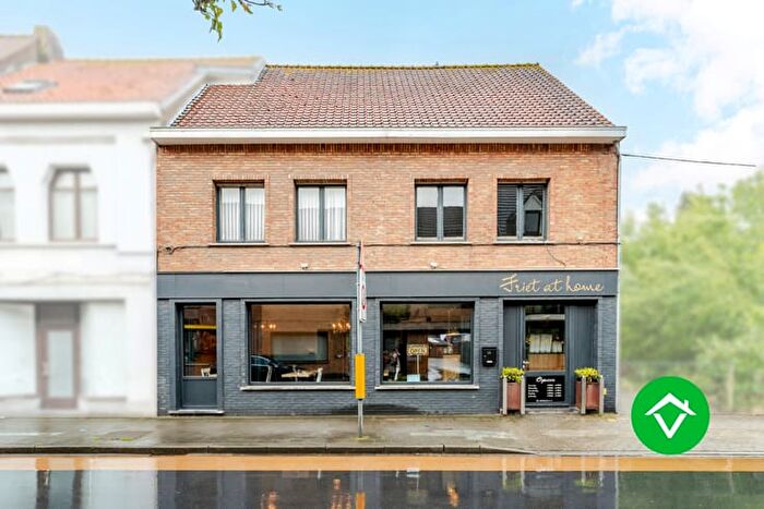 Maison 3 pièces à Stationsstraat, Eernegem, à vendre