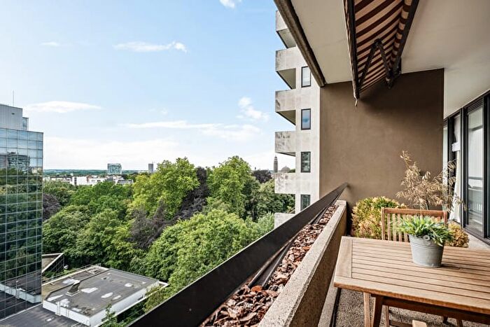 Desguinlei, C : Appartement 14 pièces à vendre