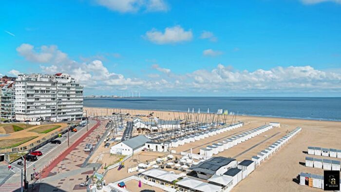 Appartement 17 pièces à Zeedijk, Knokke, à vendre