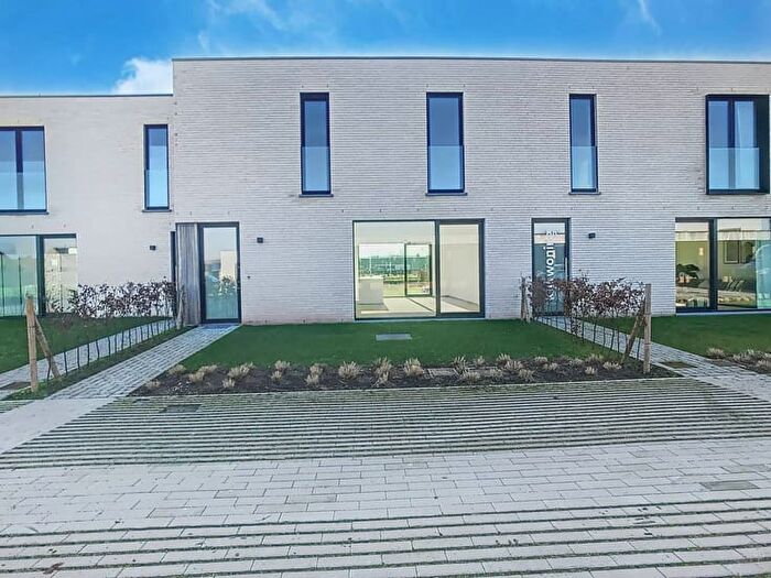 Barrierstraat, SintElooisVijve : Maison 3 pièces à louer