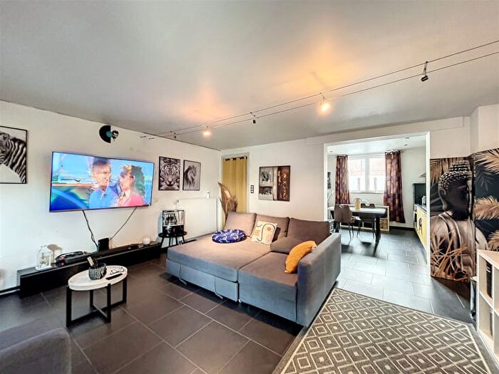 Appartement 1 pièce à Chaussée du Roi Baudouin, SAINTSYMPHORIEN, à vendre