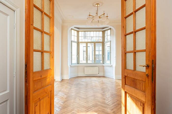 Appartement 3 pièces à Oostenstraat, a, à louer