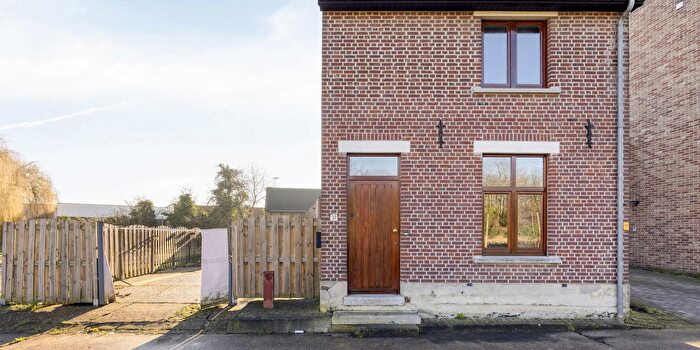 Maison 3 pièces à Slachthuisstraat, Maaseik, à vendre