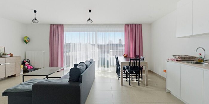 Appartement 1 pièce à Burgemeester Vandenbogaerdelaan, Izegem, à vendre