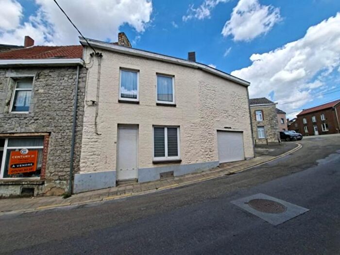 Rue du Calvaire, Florennes : Maison 4 pièces à vendre