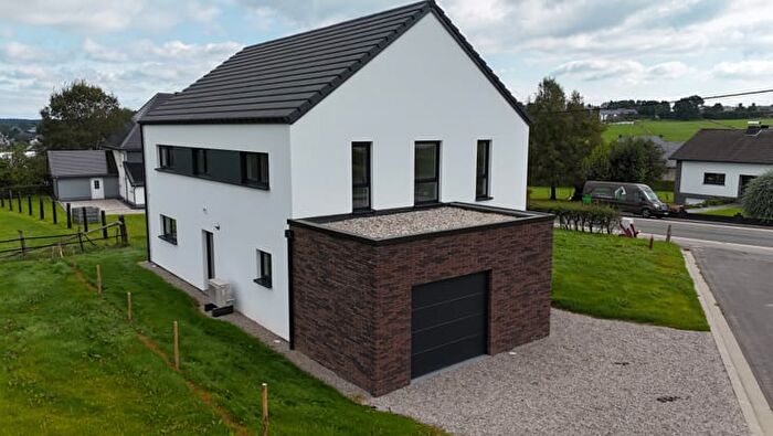 Maison 4 pièces à Malmedyer Straße, Bullange, à vendre