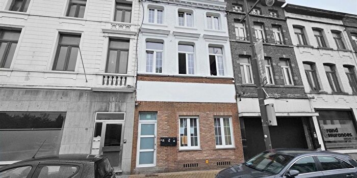 Binche, Henegouwen : Appartement 6 pièces à vendre