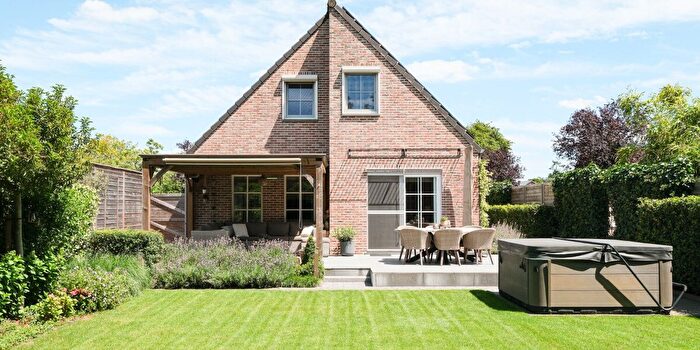 Maison 4 pièces à vendre - Roerdompstraat, Lommel
