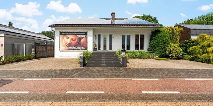 Maison 6 pièces à vendre à Zonhoven, Limburg