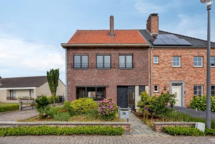Maison 4 pièces à vendre à Onze Lieve Vrouwstraat, MERCHTEM