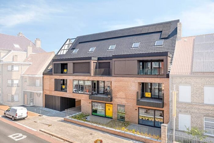 Ieperse Steenweg, Veurne : Appartement 3 pièces à vendre