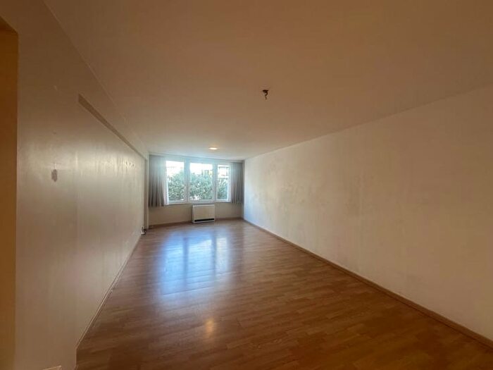 Appartement 6 pièces à Van Iseghemlaan, Oostende, à louer
